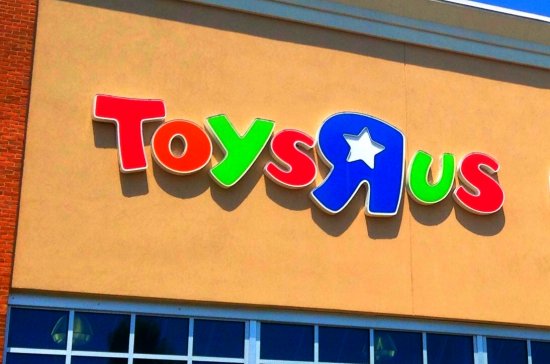 Wilmington Holidays Won’t Be Affected By Toys R Us Bankruptcy
